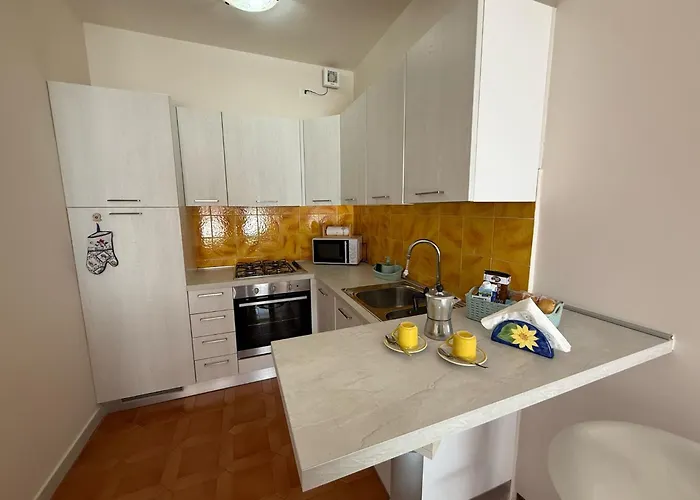Wh - Siccardi In Zona Residenziale Con Posto Auto