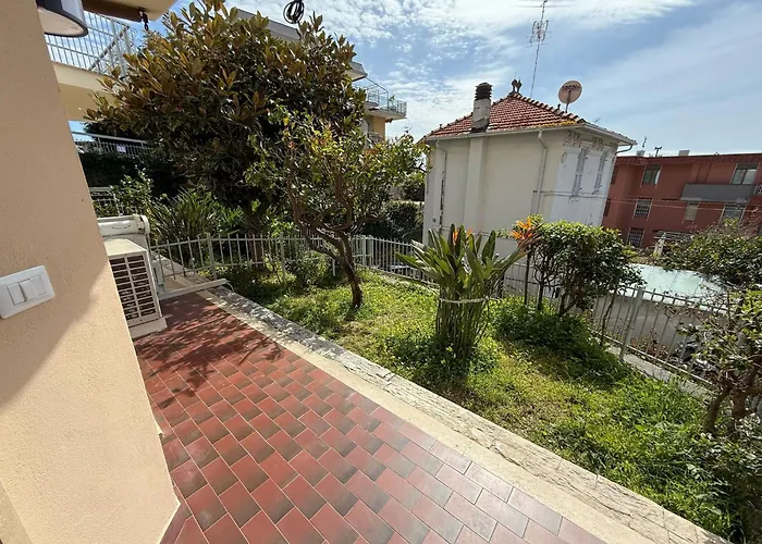 Wh - Siccardi In Zona Residenziale Con Posto Auto アパート *